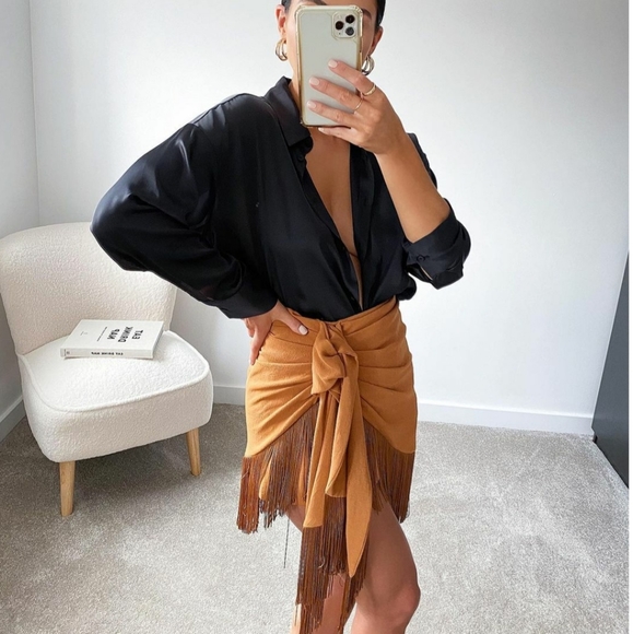 ZARA | Bloggers Fave Fringe Mini Skirt - Picture 8 of 16